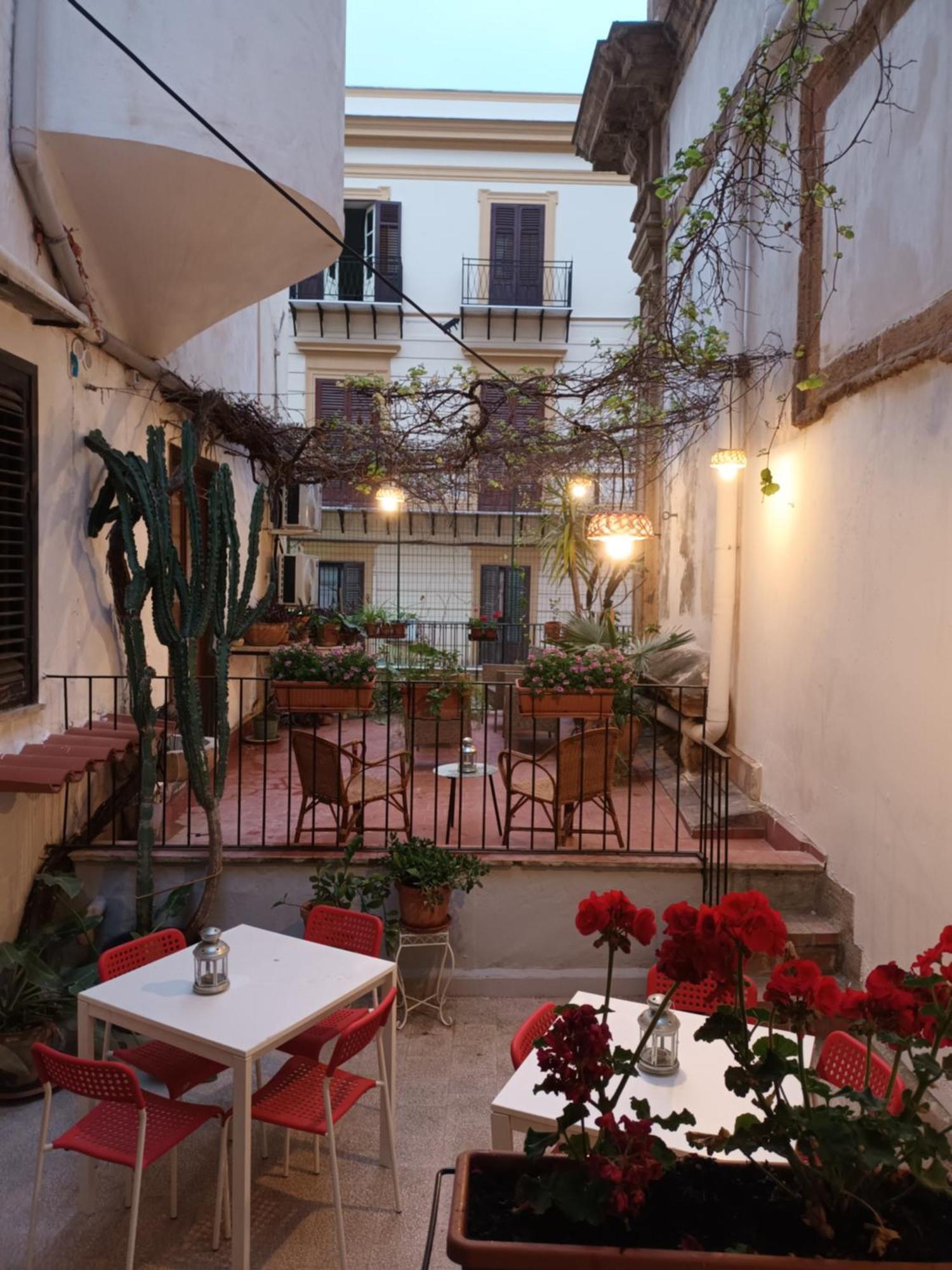 Palazzo Del Bono Suites Palermo Exterior photo